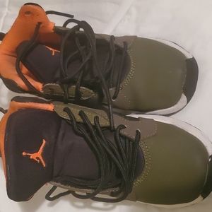 Jordans Olive Green 12c